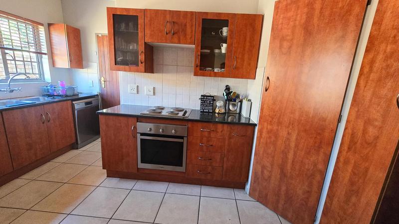 3 Bedroom Property for Sale in Equestria Gauteng