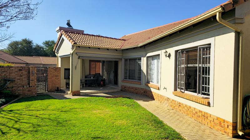 3 Bedroom Property for Sale in Equestria Gauteng