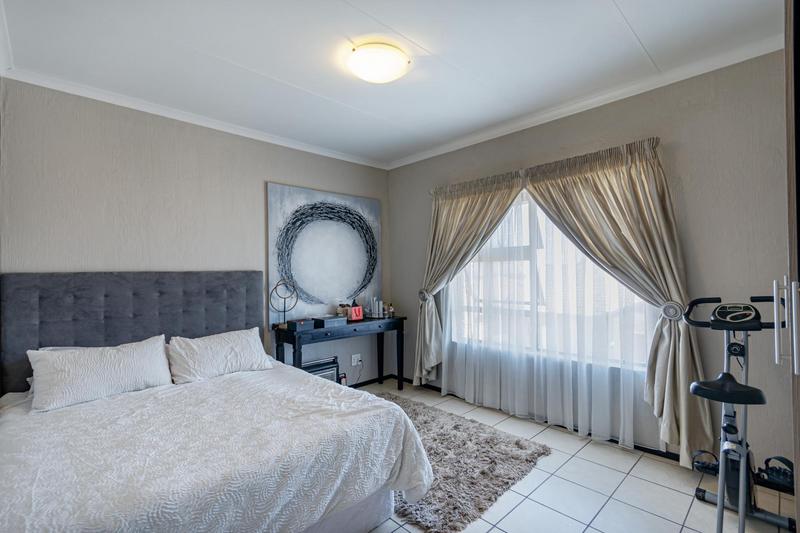 2 Bedroom Property for Sale in Wilgeheuwel Gauteng