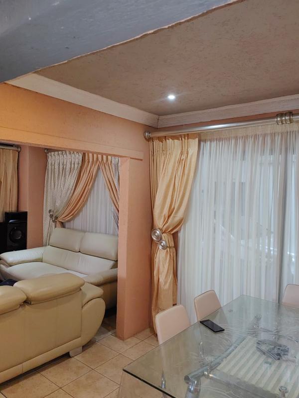 2 Bedroom Property for Sale in Naturena Gauteng