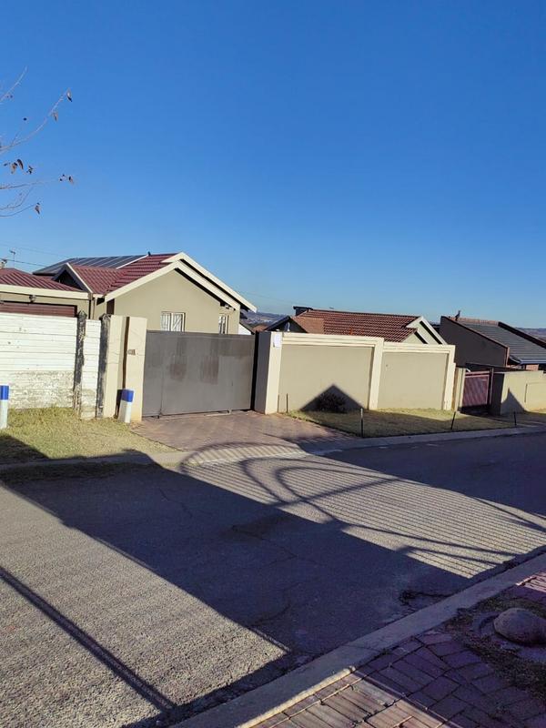 2 Bedroom Property for Sale in Naturena Gauteng