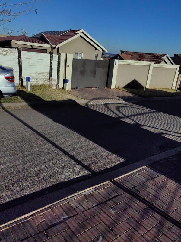 2 Bedroom Property for Sale in Naturena Gauteng