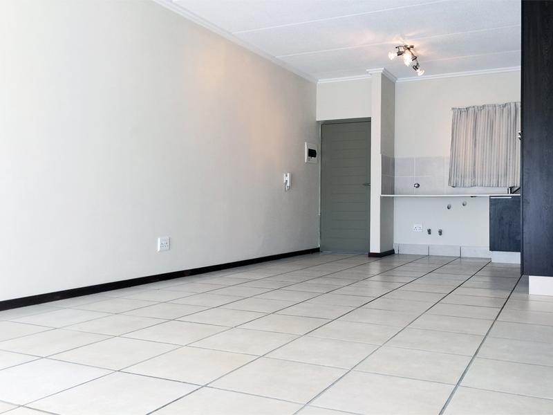 1 Bedroom Property for Sale in Lonehill Gauteng