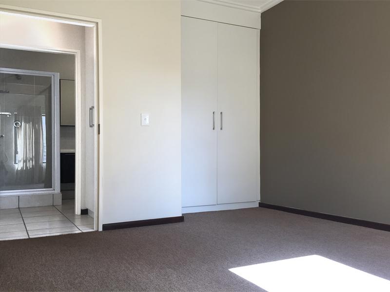 1 Bedroom Property for Sale in Lonehill Gauteng