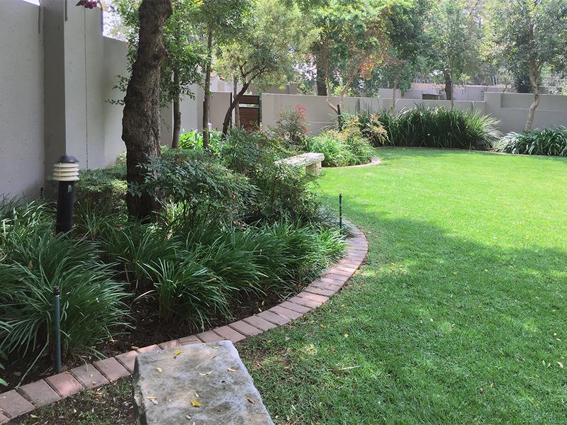 1 Bedroom Property for Sale in Lonehill Gauteng