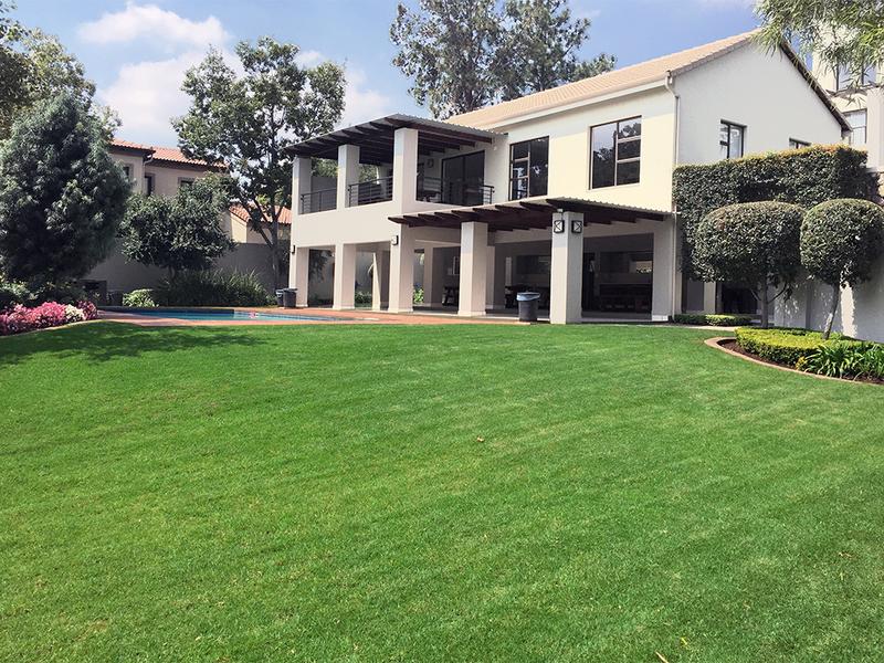 1 Bedroom Property for Sale in Lonehill Gauteng