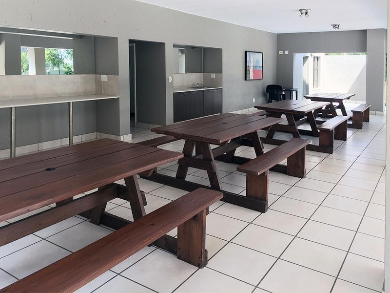 1 Bedroom Property for Sale in Lonehill Gauteng