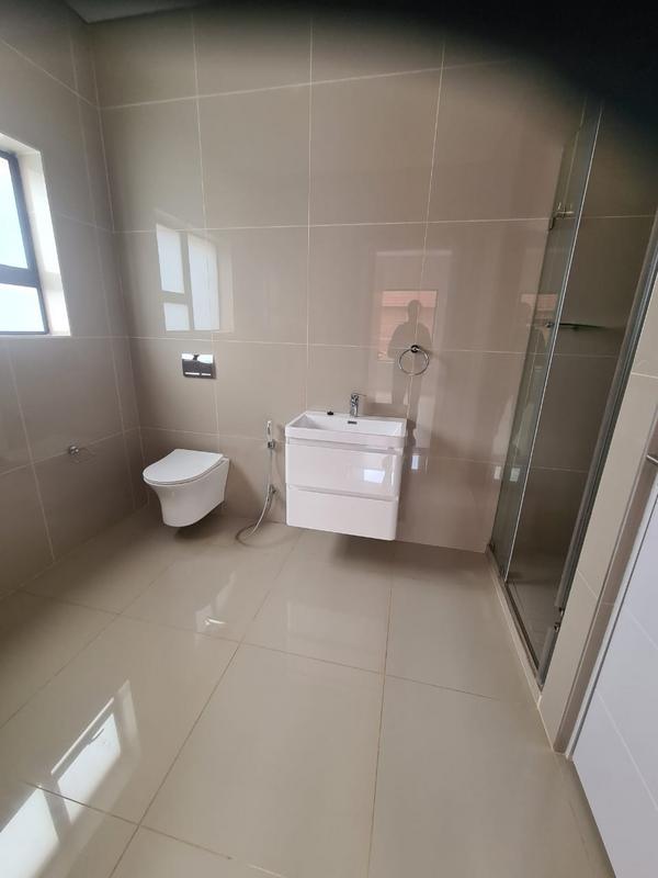 To Let 5 Bedroom Property for Rent in Erasmia Gauteng