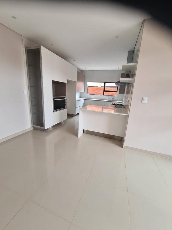 To Let 5 Bedroom Property for Rent in Erasmia Gauteng