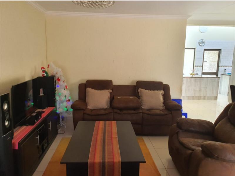 3 Bedroom Property for Sale in Olievenhoutbosch Gauteng