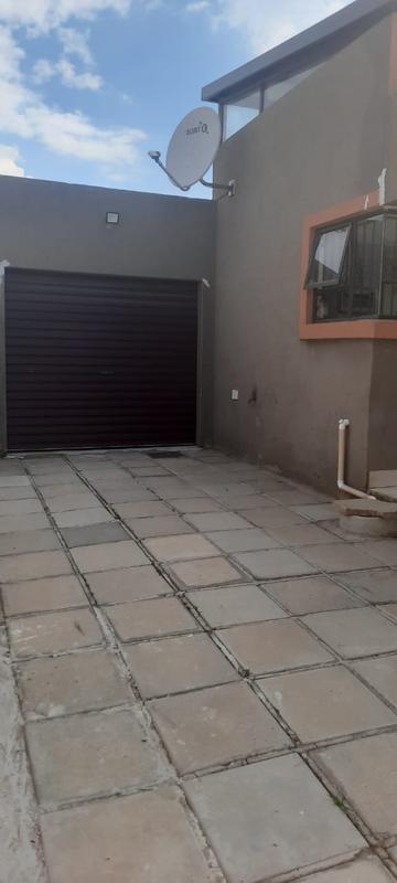 3 Bedroom Property for Sale in Olievenhoutbosch Gauteng