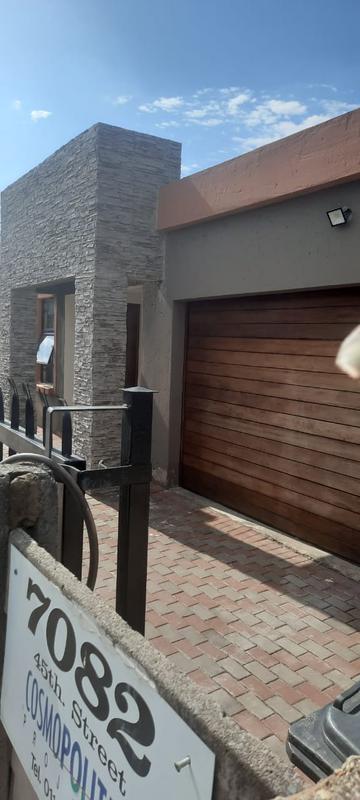 3 Bedroom Property for Sale in Olievenhoutbosch Gauteng