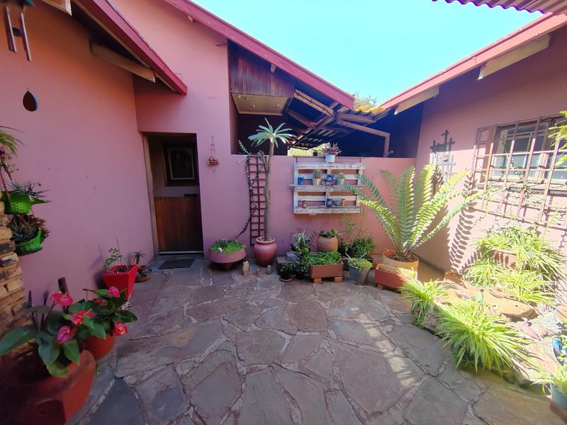 3 Bedroom Property for Sale in The Orchards Gauteng