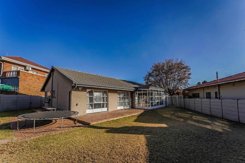 3 Bedroom Property for Sale in Monument Gauteng