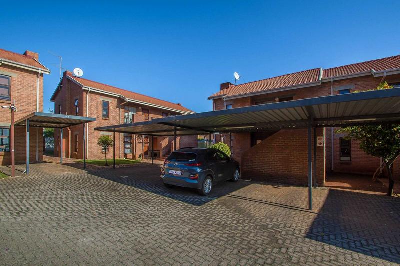 To Let 3 Bedroom Property for Rent in Amorosa Gauteng