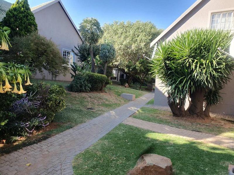 3 Bedroom Property for Sale in Bassonia Gauteng