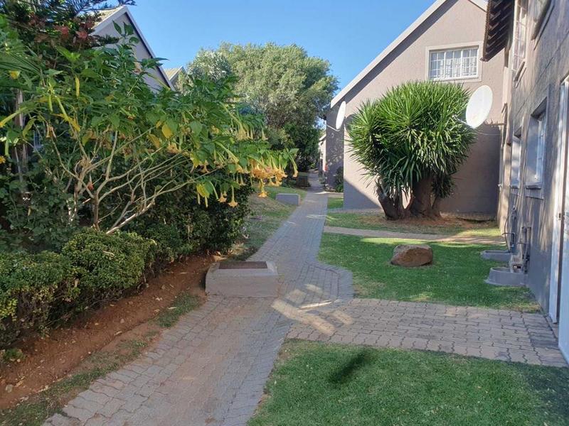 3 Bedroom Property for Sale in Bassonia Gauteng