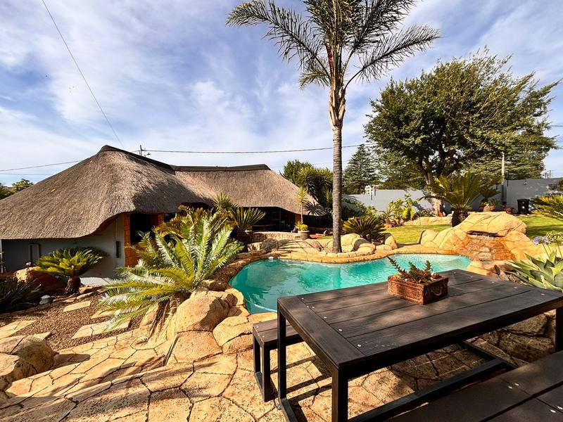 3 Bedroom Property for Sale in Florida Park Gauteng