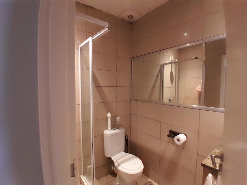 2 Bedroom Property for Sale in Rooihuiskraal North Gauteng