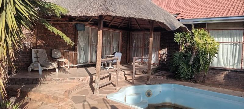 7 Bedroom Property for Sale in Birch Acres Gauteng