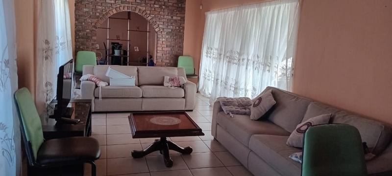 7 Bedroom Property for Sale in Birch Acres Gauteng