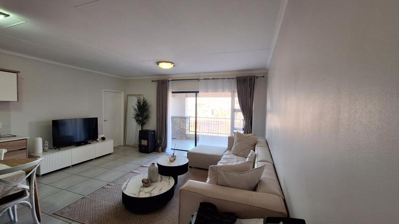 1 Bedroom Property for Sale in Waterfall Gauteng