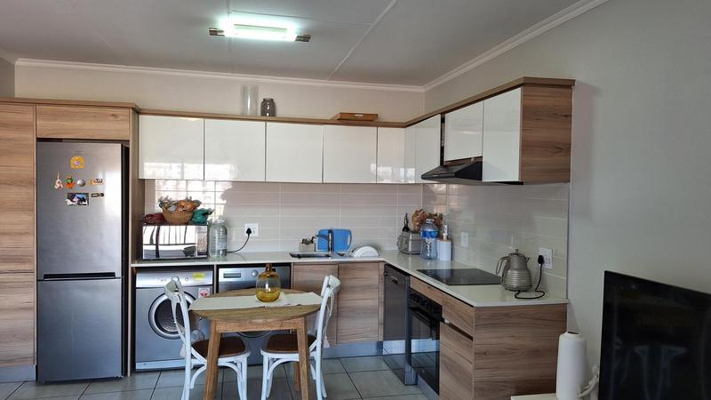 1 Bedroom Property for Sale in Waterfall Gauteng