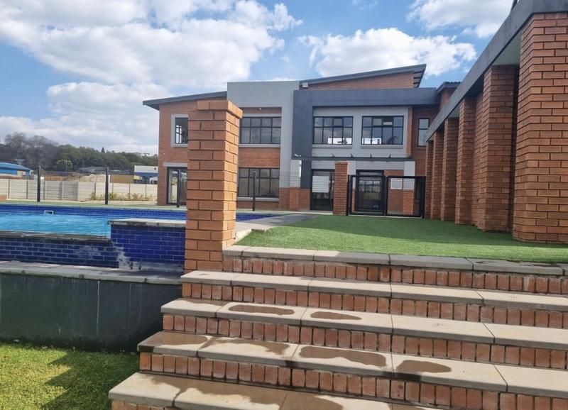 To Let 3 Bedroom Property for Rent in South Kensington Gauteng