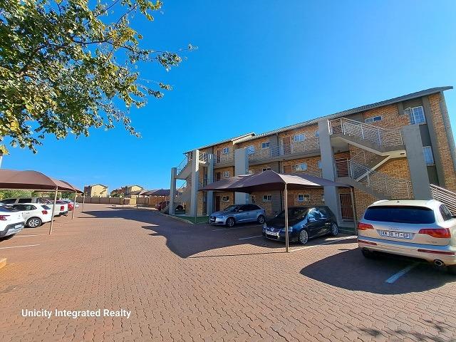 2 Bedroom Property for Sale in Monavoni Gauteng