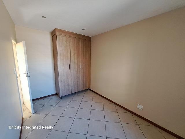 2 Bedroom Property for Sale in Monavoni Gauteng