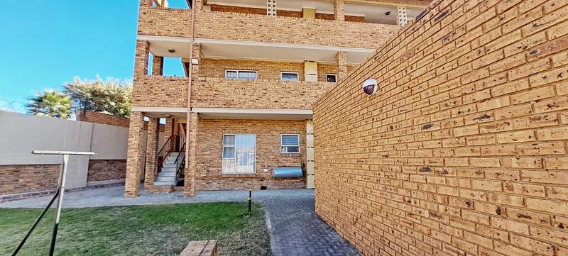 2 Bedroom Property for Sale in Birchleigh Gauteng