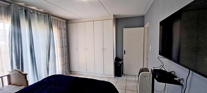 2 Bedroom Property for Sale in Birchleigh Gauteng