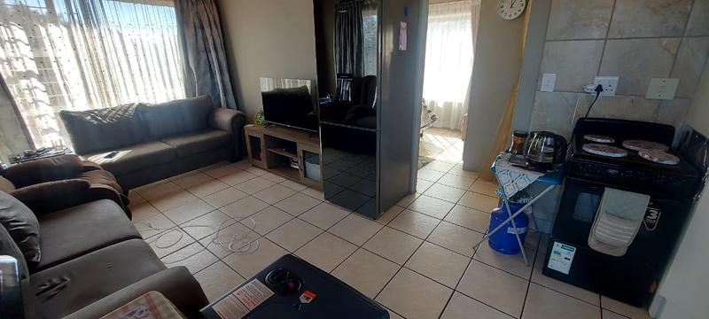 5 Bedroom Property for Sale in Horizon View Gauteng