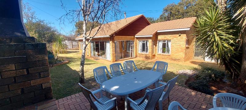 2 Bedroom Property for Sale in Florida Gauteng