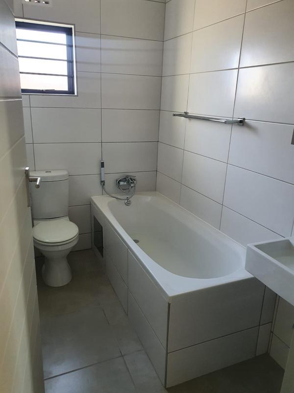 To Let 3 Bedroom Property for Rent in Randburg Central Gauteng