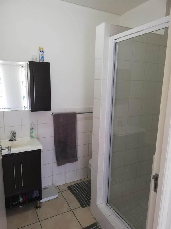 1 Bedroom Property for Sale in Ferndale Gauteng