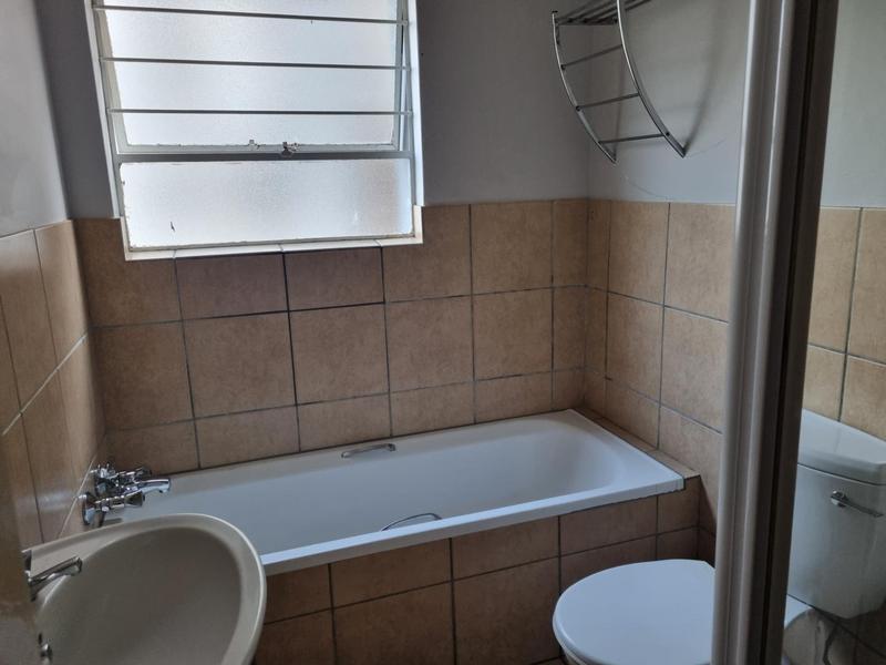 2 Bedroom Property for Sale in Randburg Central Gauteng