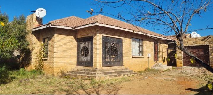 To Let 2 Bedroom Property for Rent in Mondeor Gauteng