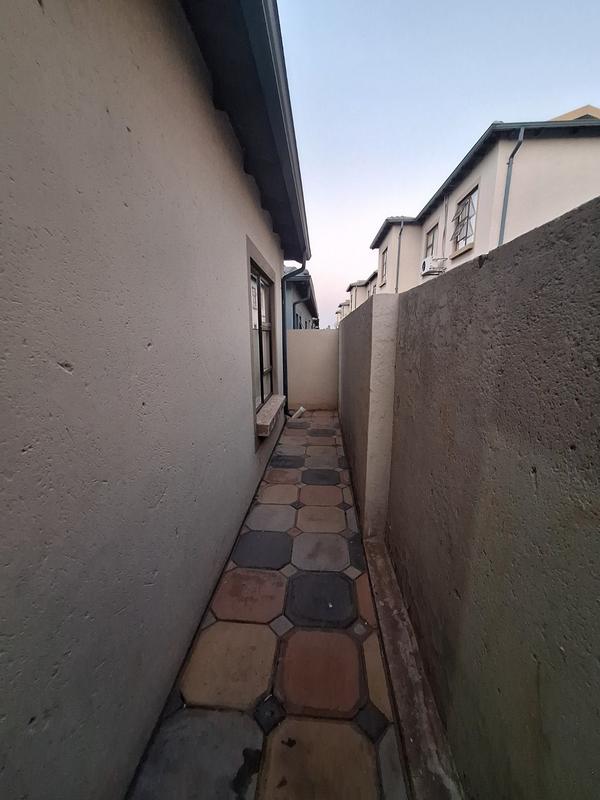 4 Bedroom Property for Sale in Amandasig Gauteng