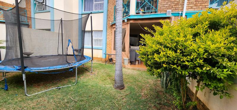 2 Bedroom Property for Sale in Pretoria North Gauteng