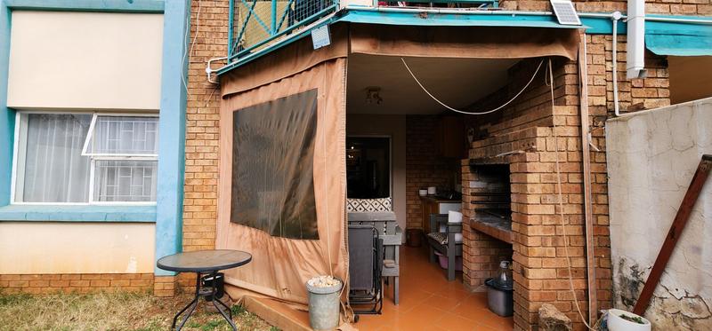 2 Bedroom Property for Sale in Pretoria North Gauteng