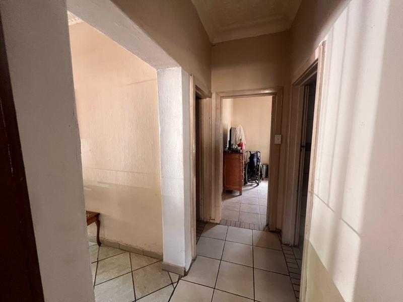 3 Bedroom Property for Sale in Gezina Gauteng