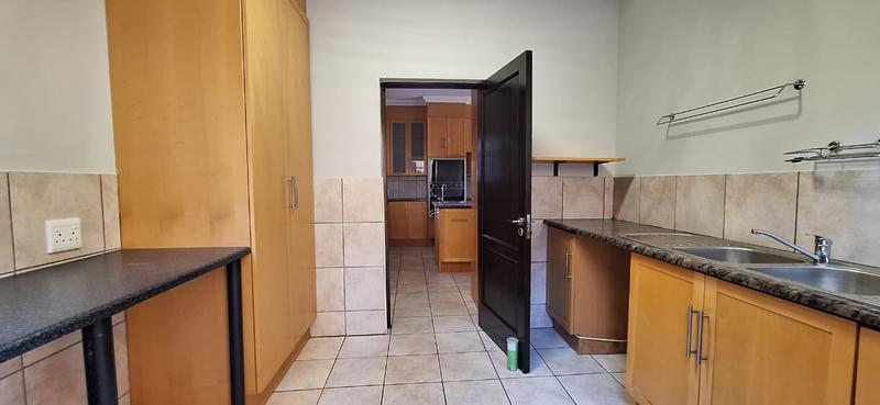 4 Bedroom Property for Sale in Midfield Estate Gauteng