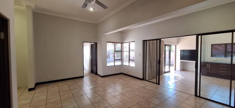 4 Bedroom Property for Sale in Midfield Estate Gauteng