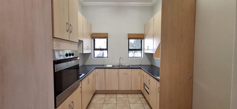 4 Bedroom Property for Sale in Midfield Estate Gauteng