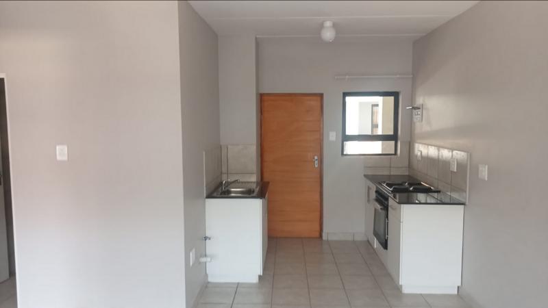 To Let 2 Bedroom Property for Rent in Groblerpark Gauteng