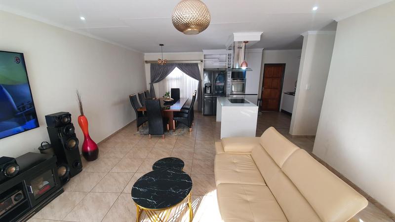 4 Bedroom Property for Sale in Amandasig Gauteng