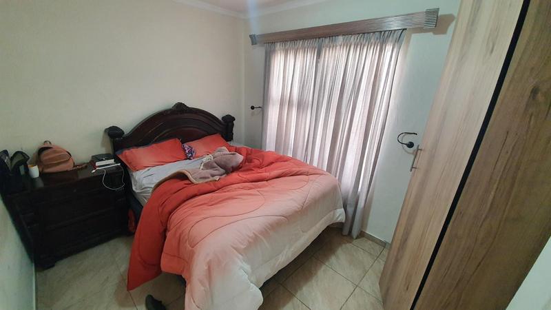 4 Bedroom Property for Sale in Amandasig Gauteng