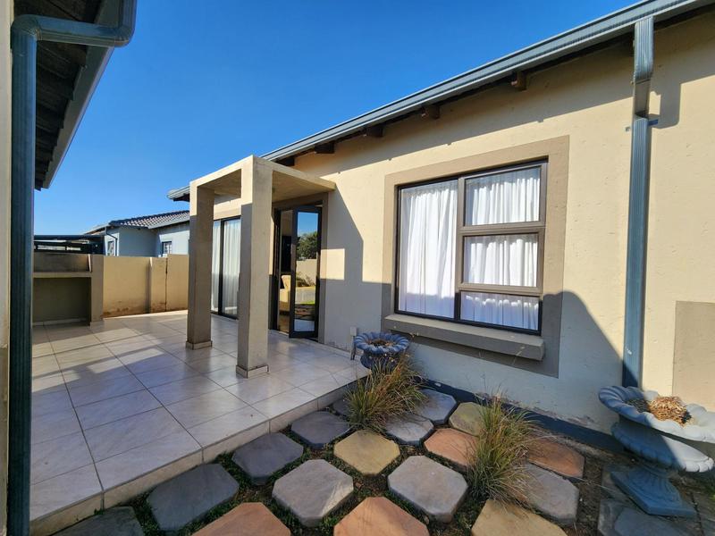 4 Bedroom Property for Sale in Amandasig Gauteng