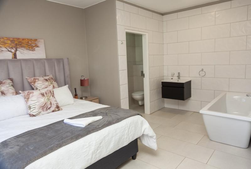 To Let 2 Bedroom Property for Rent in South Kensington Gauteng